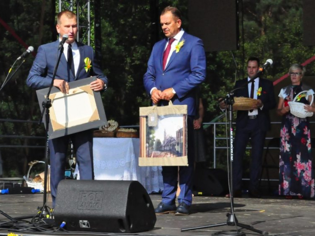 Mieszkańcy powiatu sandomierskiego podziękowali za plony [zdjęcia]