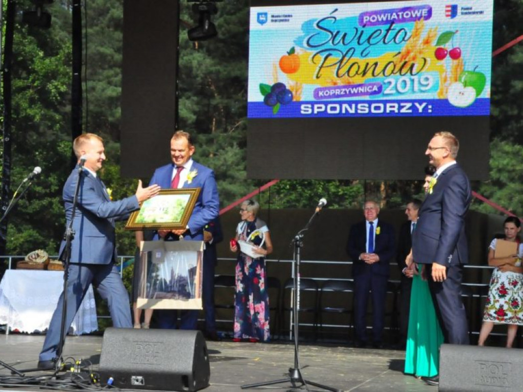 Mieszkańcy powiatu sandomierskiego podziękowali za plony [zdjęcia]