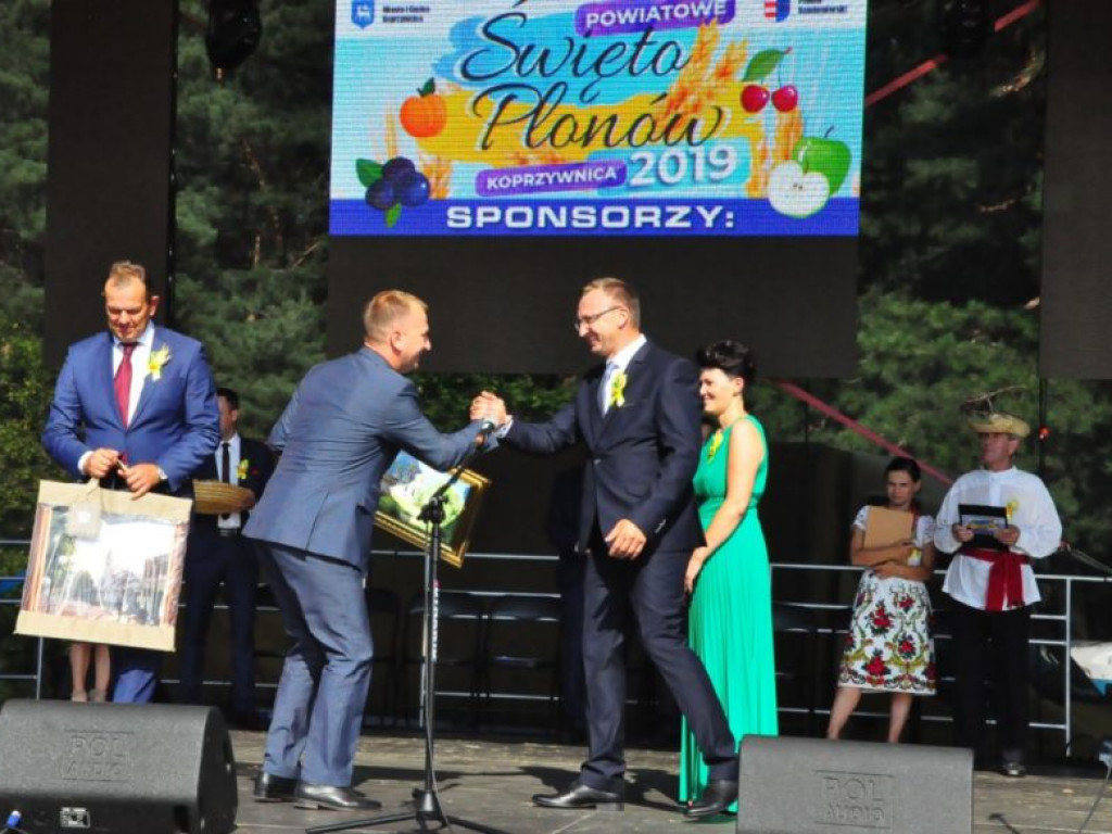 Mieszkańcy powiatu sandomierskiego podziękowali za plony [zdjęcia]