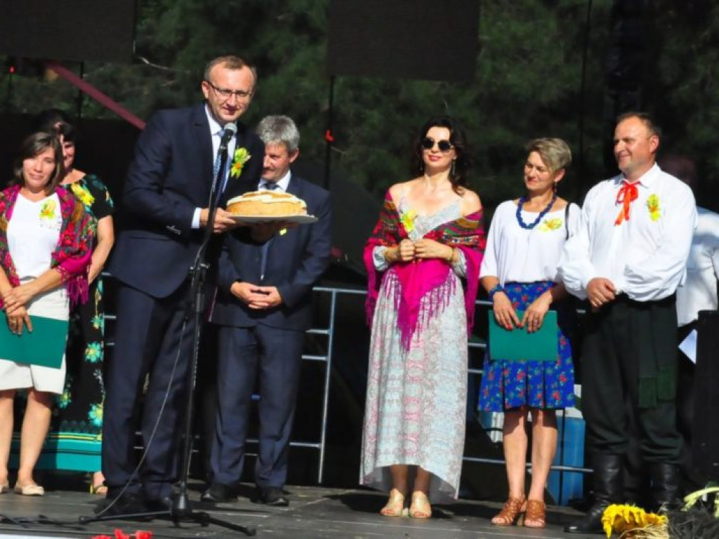 Mieszkańcy powiatu sandomierskiego podziękowali za plony [zdjęcia]