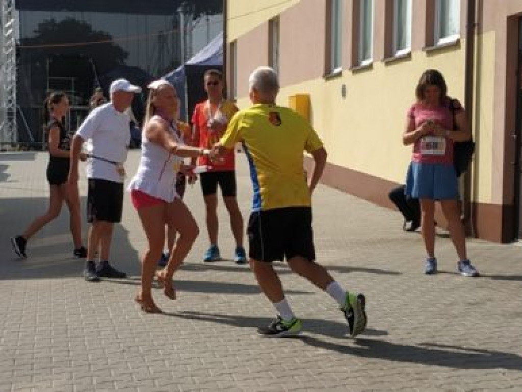 Bieg na szpilkach w Obrazowie [dużo zdjęć]
