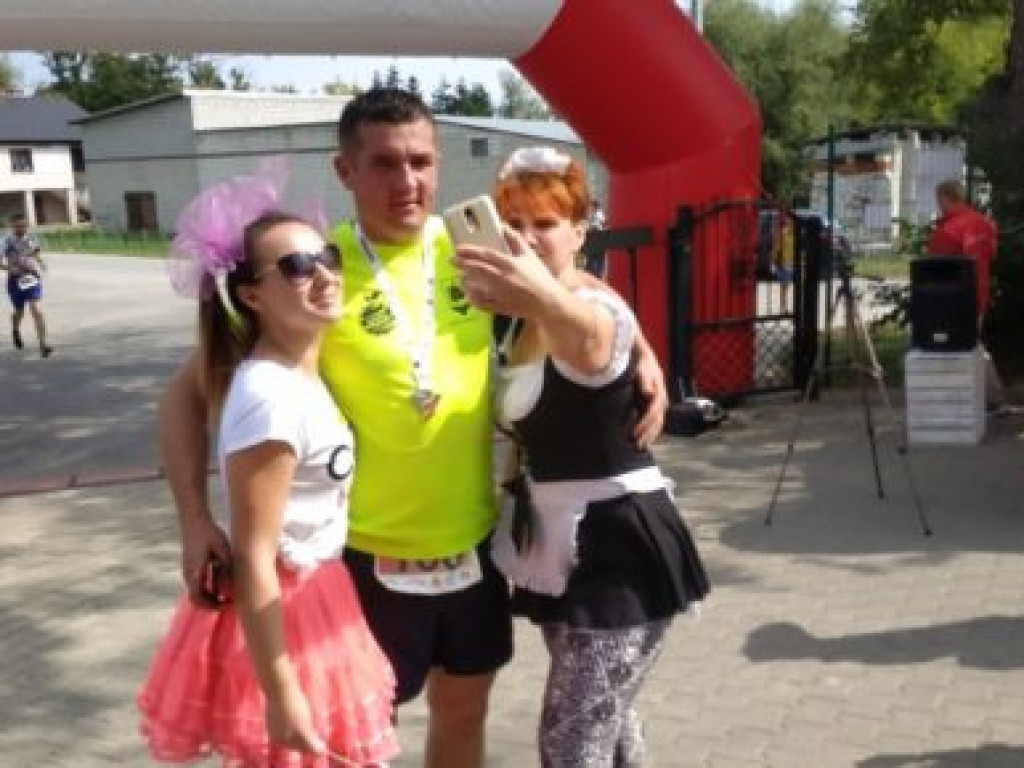 Bieg na szpilkach w Obrazowie [dużo zdjęć]