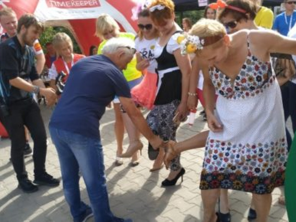 Bieg na szpilkach w Obrazowie [dużo zdjęć]