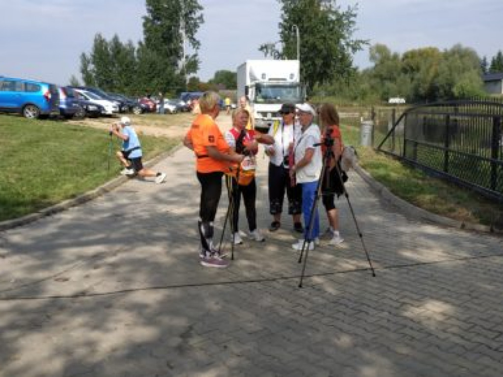 Wystartowali w biegu o Kryształowe Jabłko [zdjęcia]