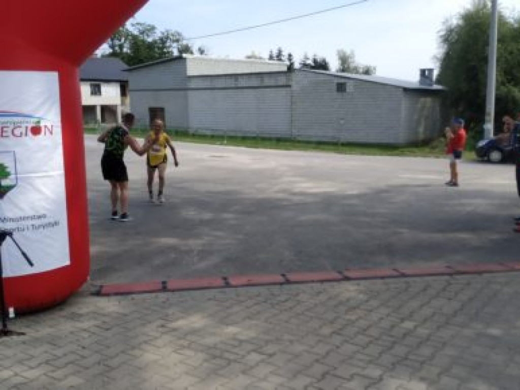 Wystartowali w biegu o Kryształowe Jabłko [zdjęcia]