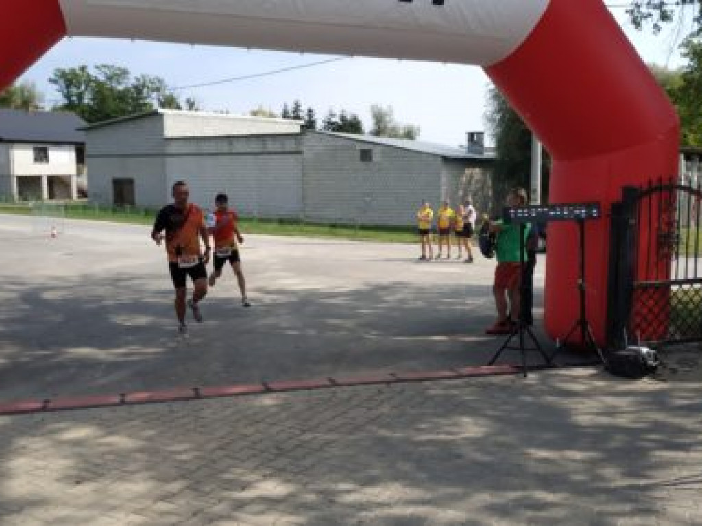 Wystartowali w biegu o Kryształowe Jabłko [zdjęcia]