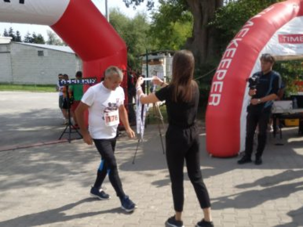 Wystartowali w biegu o Kryształowe Jabłko [zdjęcia]