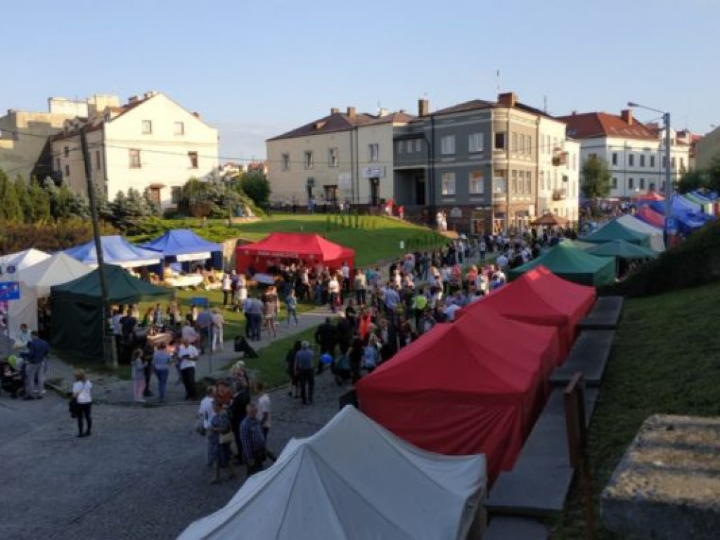 Wojewódzkie Dożynki w Opatowie [zdjęcia]