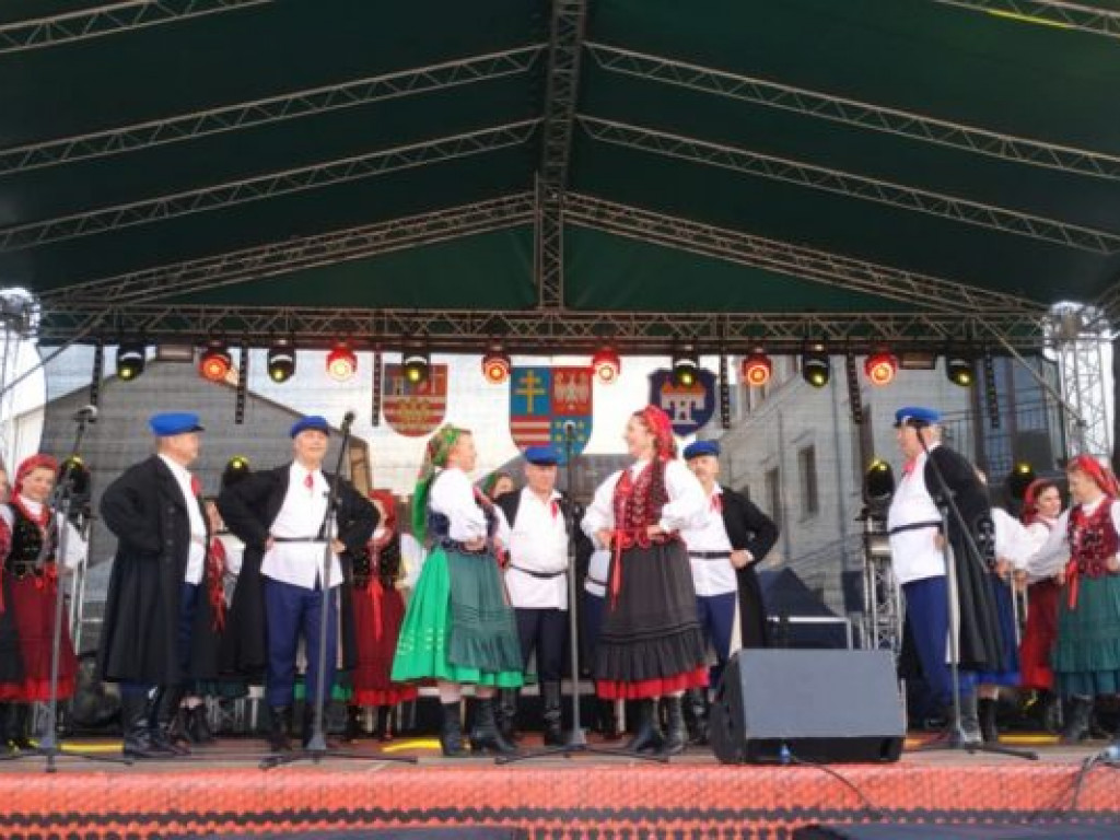 Wojewódzkie Dożynki w Opatowie [zdjęcia]