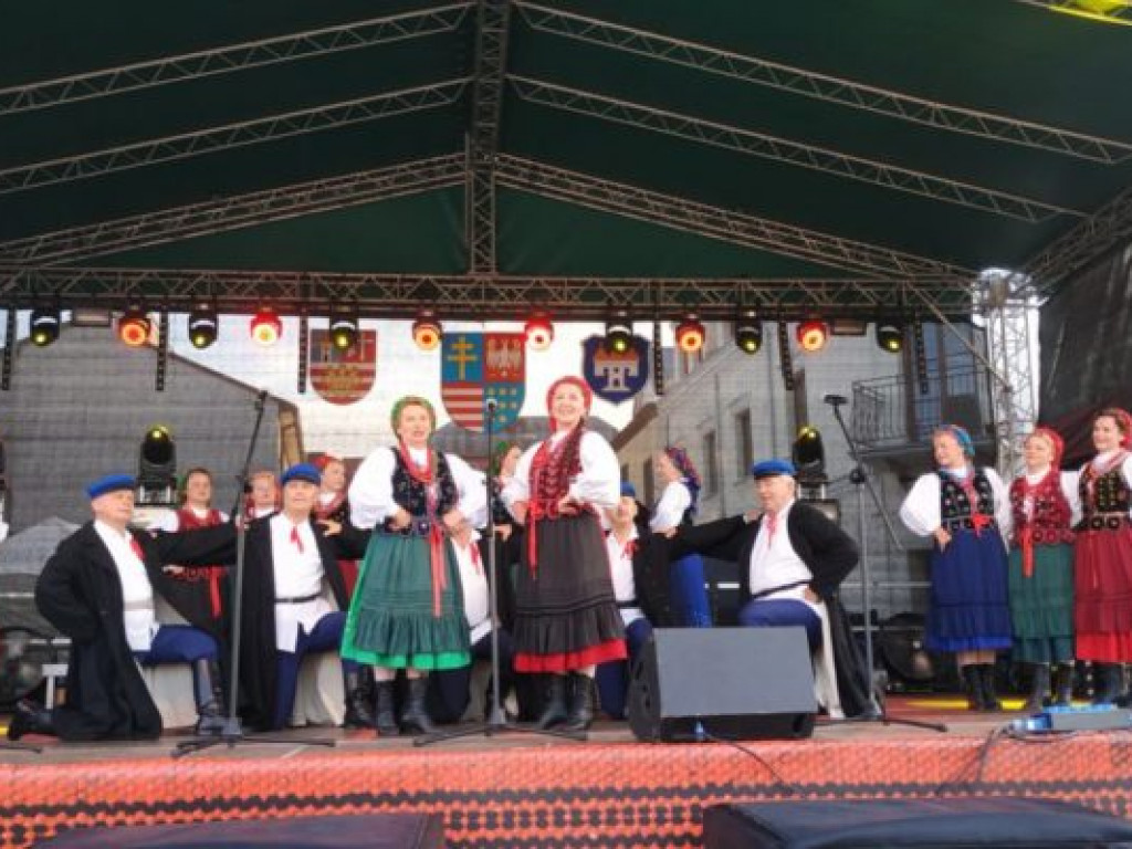Wojewódzkie Dożynki w Opatowie [zdjęcia]