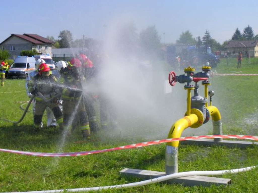 Atak terrorystyczny, wypadek i pożar. Na ćwiczeniach w Wilczycach [zdjęcia]