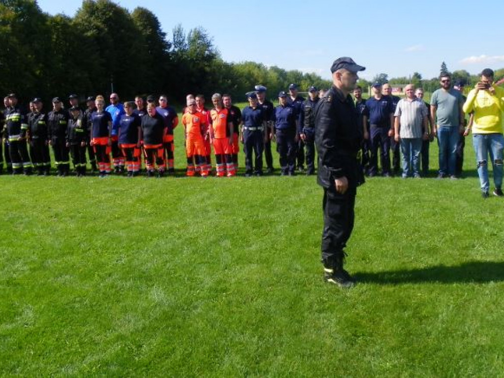 Atak terrorystyczny, wypadek i pożar. Na ćwiczeniach w Wilczycach [zdjęcia]