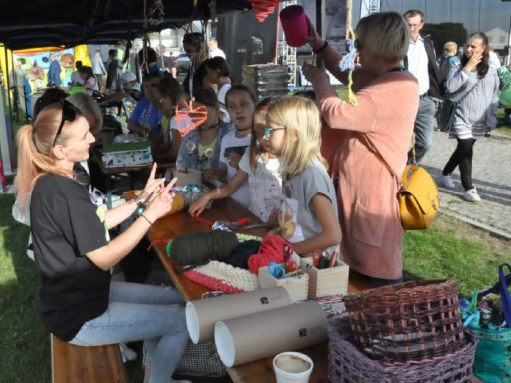 Organizacje pozarządowe na festiwalu [zdjęcia]