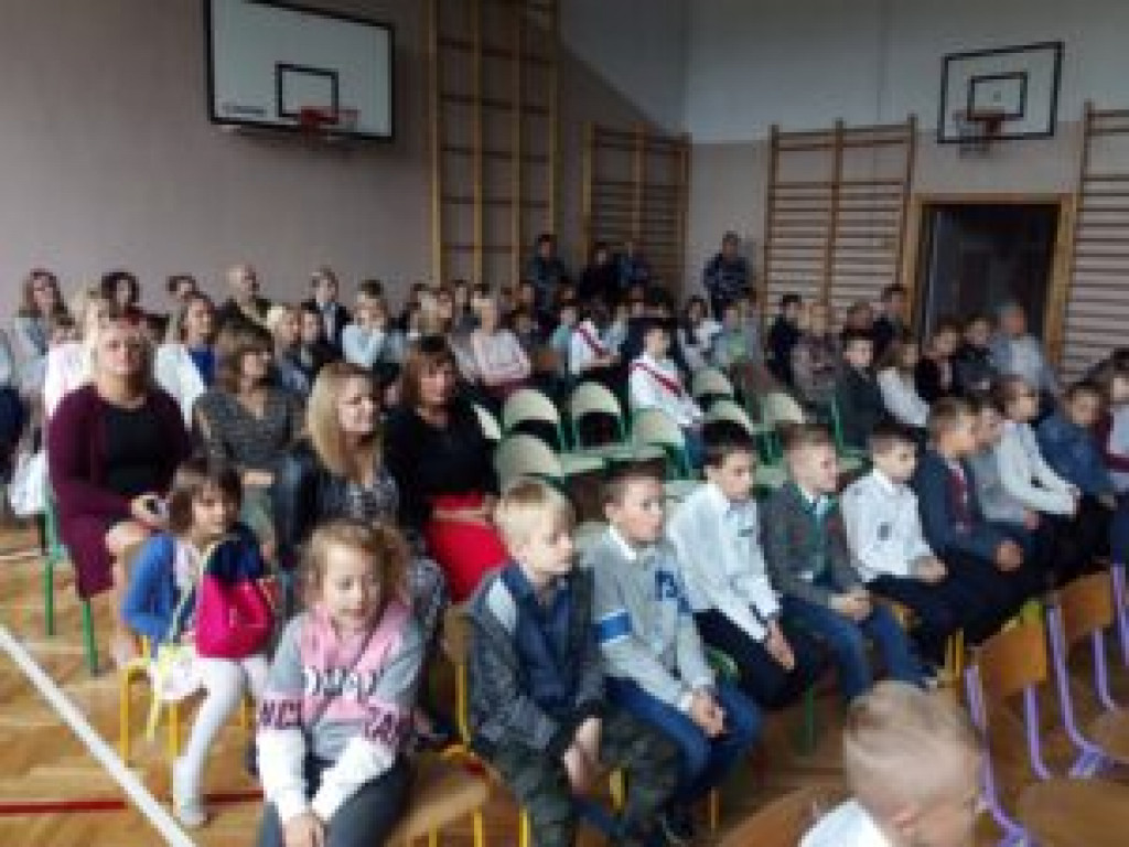 Szkoła w Ossali upamiętniła ministra Adama Bienia (zdjęcia)