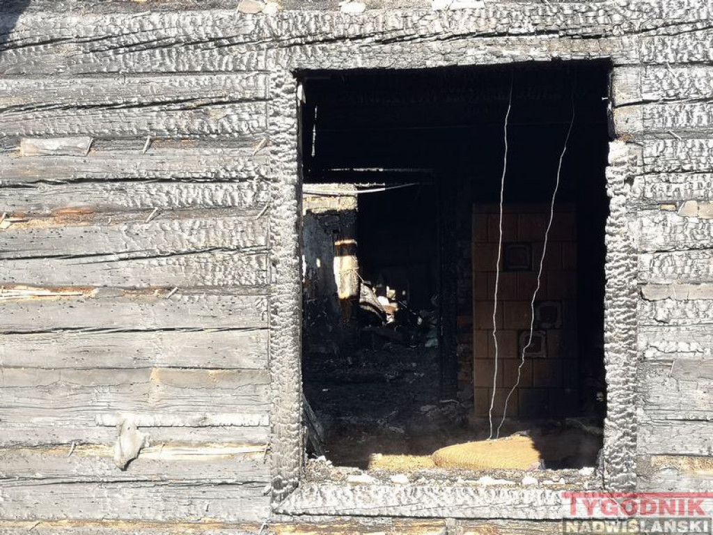 Pożar domu w Gorzycach. Nie żyją dwie osoby