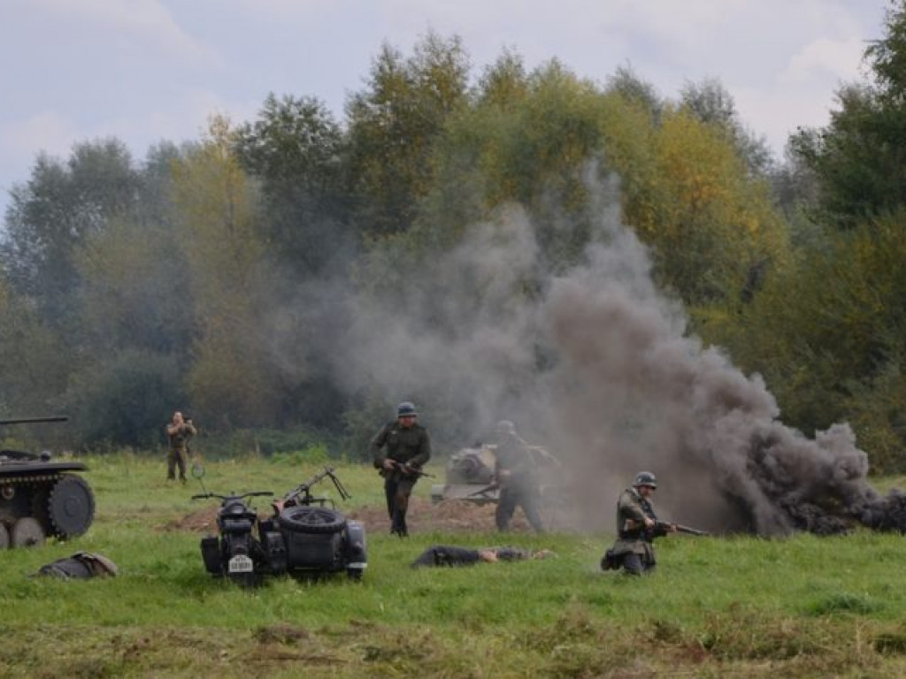 Tłumy widzów oglądały rekonstrukcję bitwy pod Osiekiem (zdjęcia)