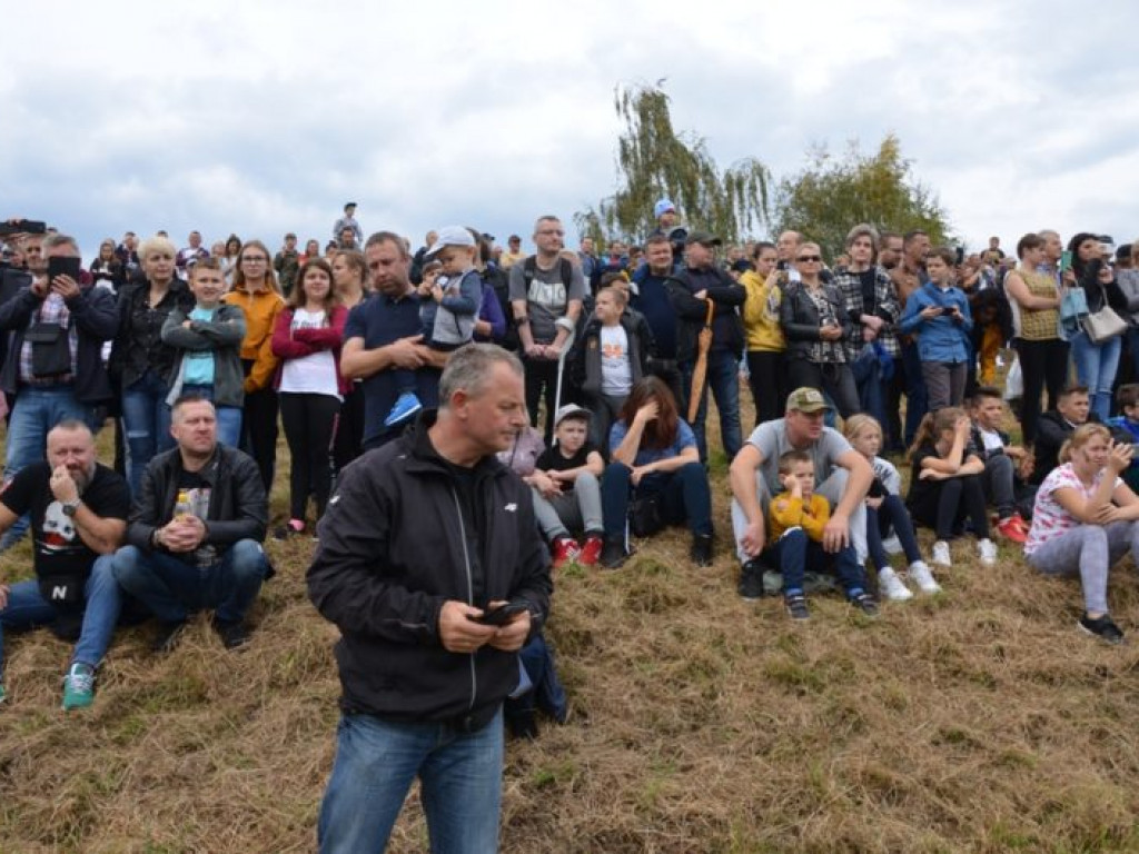 Tłumy widzów oglądały rekonstrukcję bitwy pod Osiekiem (zdjęcia)