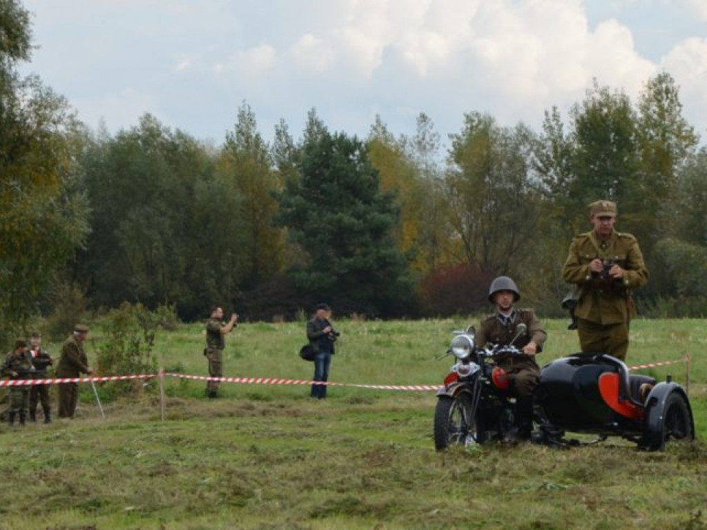 Tłumy widzów oglądały rekonstrukcję bitwy pod Osiekiem (zdjęcia)