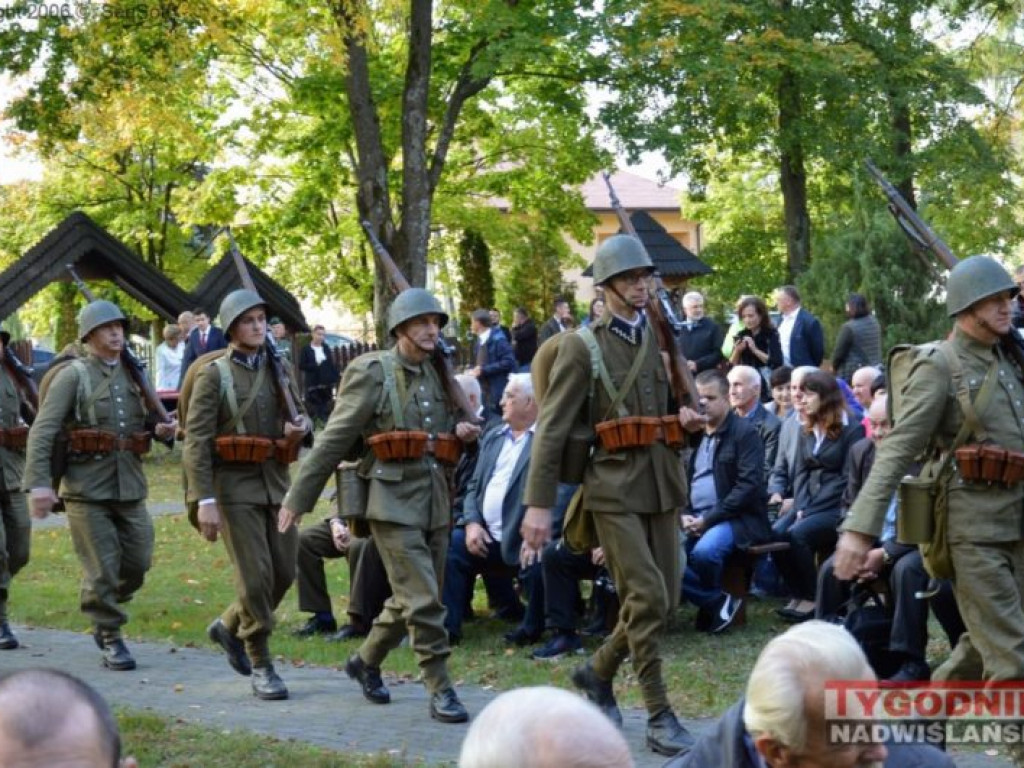 Przeciw dwóm wrogom [zdjęcia]