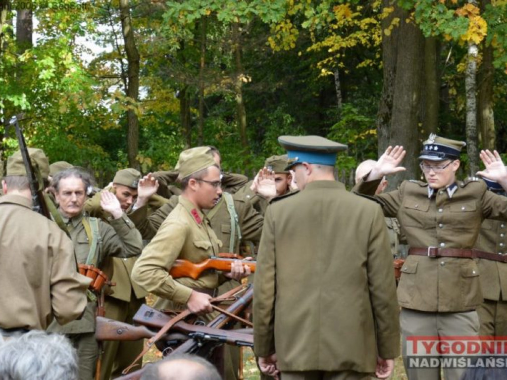 Przeciw dwóm wrogom [zdjęcia]
