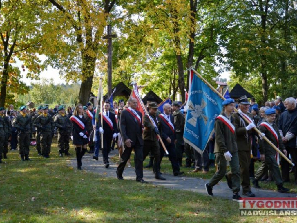 Przeciw dwóm wrogom [zdjęcia]