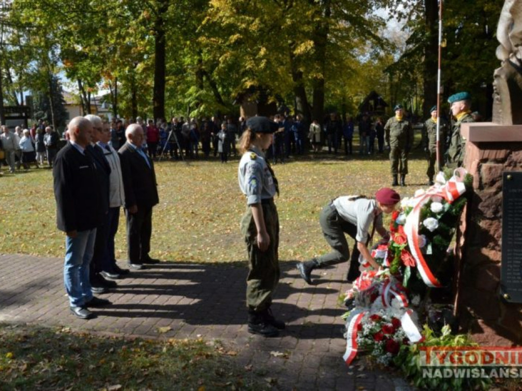 Przeciw dwóm wrogom [zdjęcia]