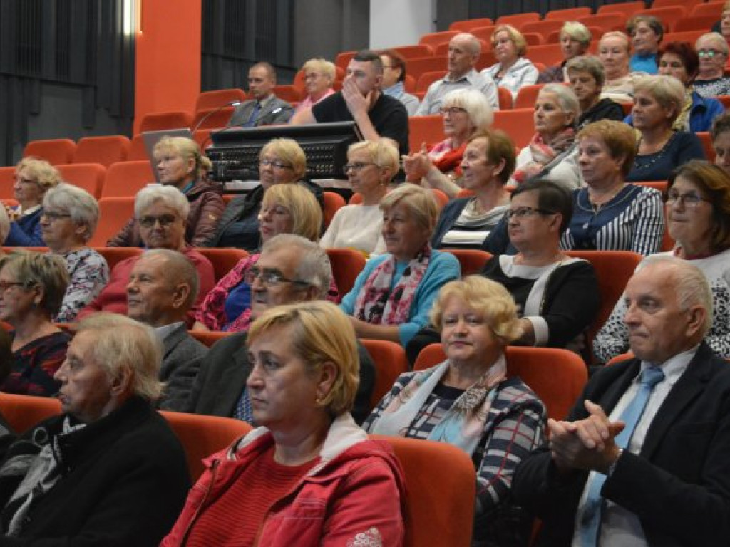 Inauguracja roku akademickiego Uniwersytetu III Wieku [zdjęcia]