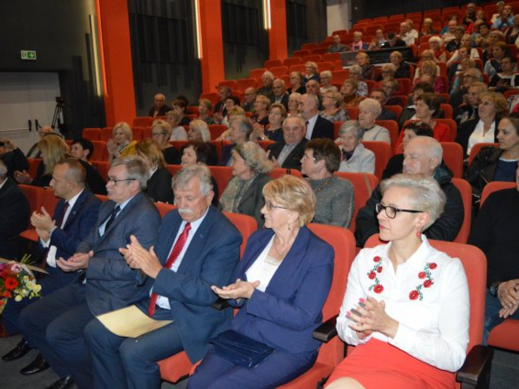 Inauguracja roku akademickiego Uniwersytetu III Wieku [zdjęcia]