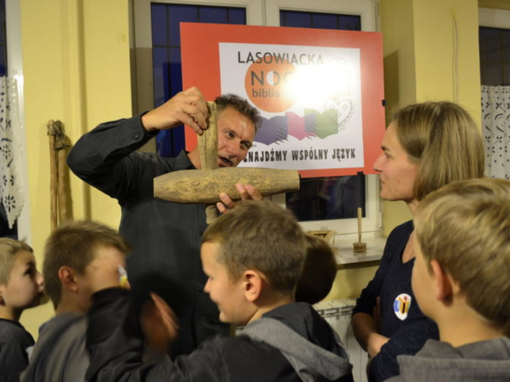 Lasowiacka noc w tarnobrzeskiej bibliotece [ zdjęcia]