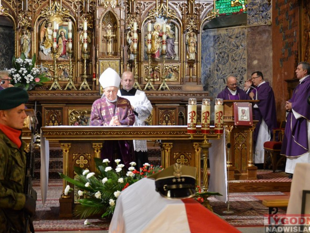 Pożegnanie Bohatera. Uroczystości pogrzebowe kpt. Tadeusza Gajdy ps. 