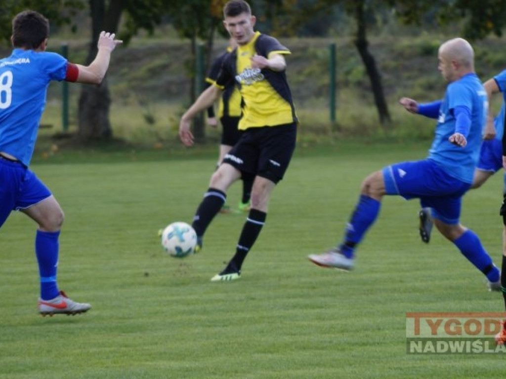 Regiofutbol - przegląd weekendu [klasa okręgowa,  Stalowa Wola] [zdjęcia]