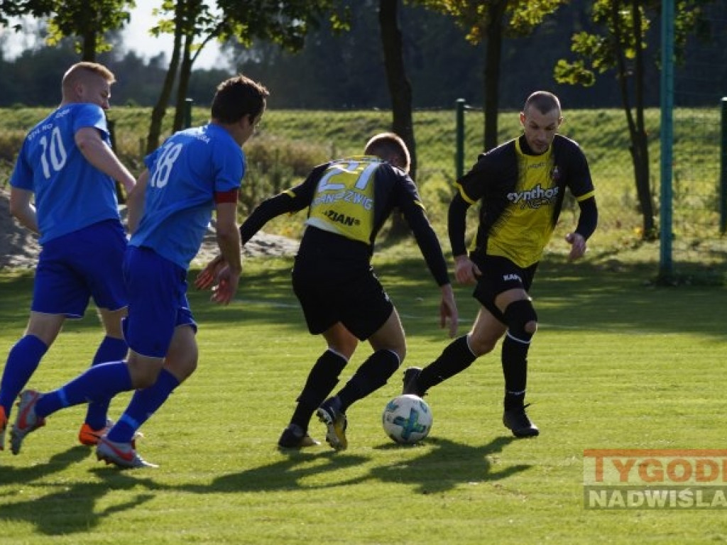 Regiofutbol - przegląd weekendu [klasa okręgowa,  Stalowa Wola] [zdjęcia]