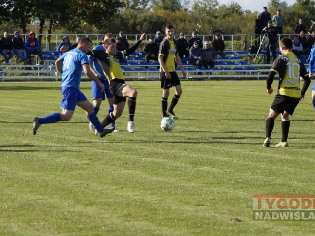 Regiofutbol - przegląd weekendu [klasa okręgowa,  Stalowa Wola] [zdjęcia]