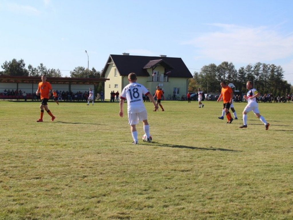 Liderzy (Zakrzów, Ocice, Knapy) bez strat. Regiofutbol - przegląd weekendu [Klasa B, gr. I Stalowa Wola] [zdjęcia]