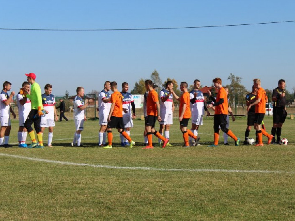 Liderzy (Zakrzów, Ocice, Knapy) bez strat. Regiofutbol - przegląd weekendu [Klasa B, gr. I Stalowa Wola] [zdjęcia]