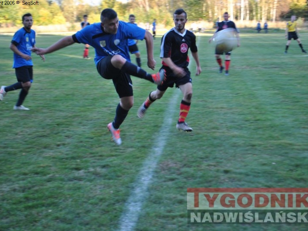 Liderzy (Zakrzów, Ocice, Knapy) bez strat. Regiofutbol - przegląd weekendu [Klasa B, gr. I Stalowa Wola] [zdjęcia]