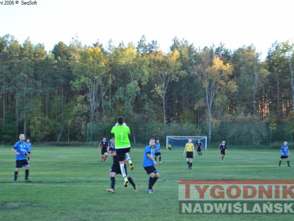 Liderzy (Zakrzów, Ocice, Knapy) bez strat. Regiofutbol - przegląd weekendu [Klasa B, gr. I Stalowa Wola] [zdjęcia]