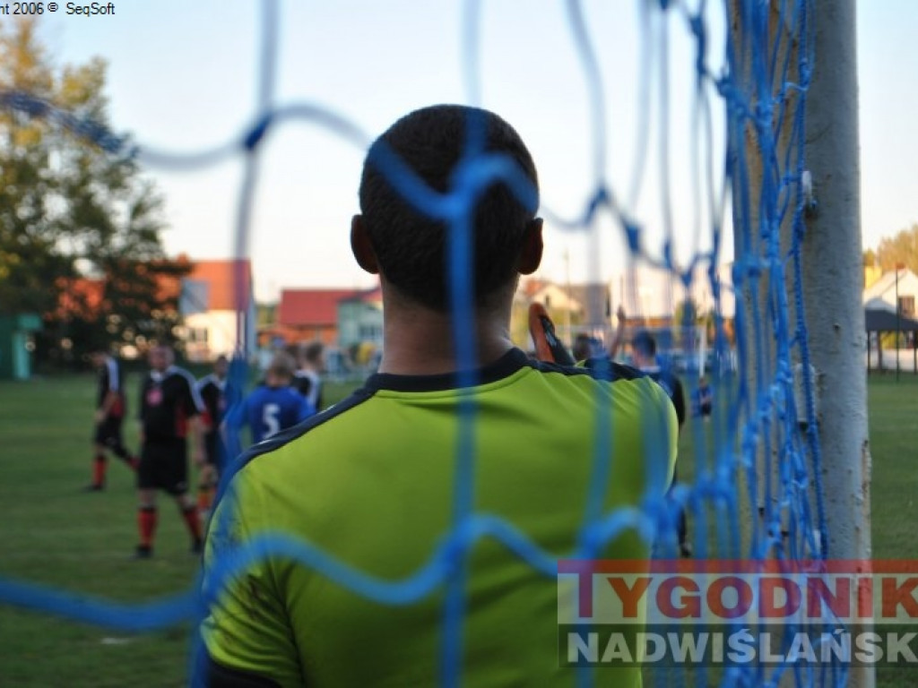 Liderzy (Zakrzów, Ocice, Knapy) bez strat. Regiofutbol - przegląd weekendu [Klasa B, gr. I Stalowa Wola] [zdjęcia]