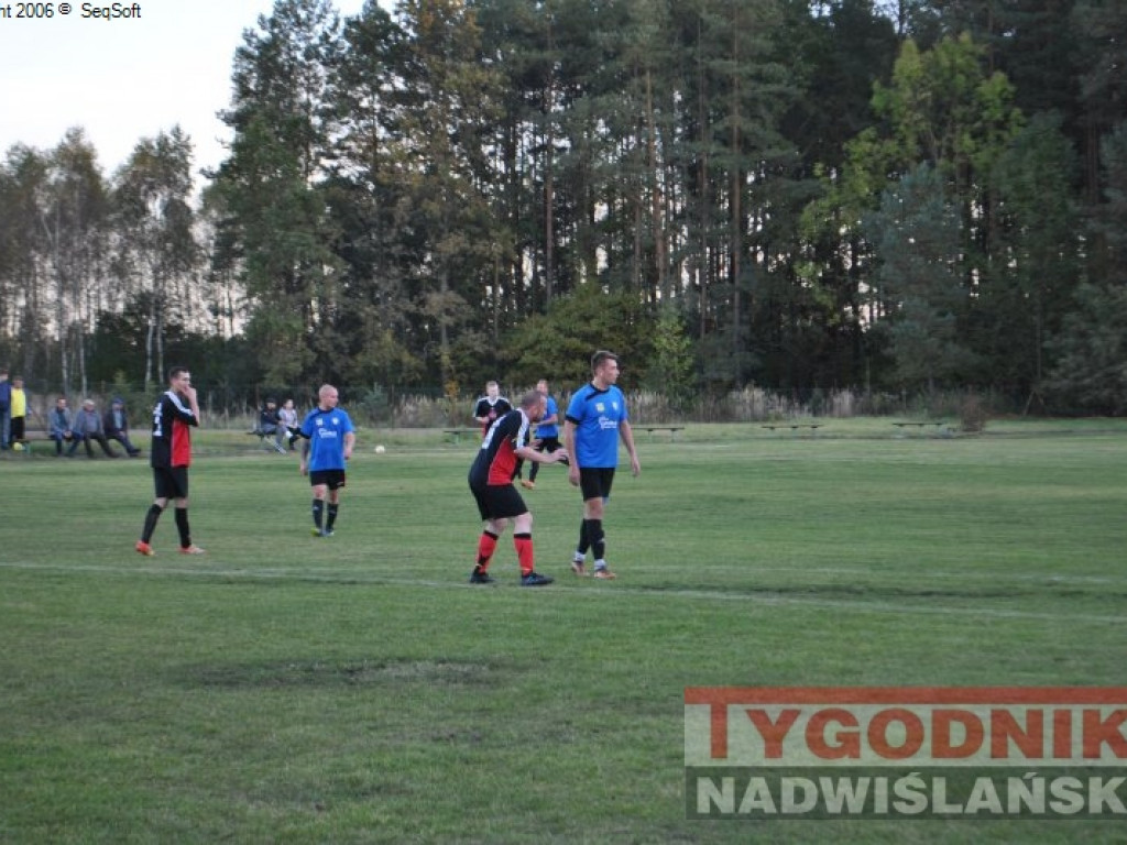 Liderzy (Zakrzów, Ocice, Knapy) bez strat. Regiofutbol - przegląd weekendu [Klasa B, gr. I Stalowa Wola] [zdjęcia]