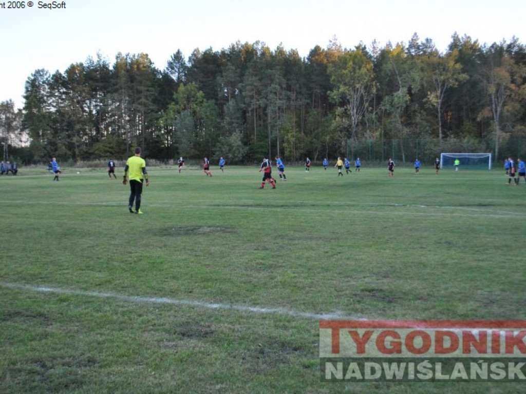 Liderzy (Zakrzów, Ocice, Knapy) bez strat. Regiofutbol - przegląd weekendu [Klasa B, gr. I Stalowa Wola] [zdjęcia]