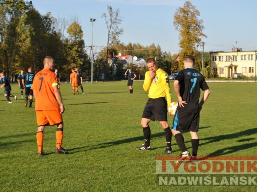 Beniaminek liderem. Regiofutbol - przegląd weekendu [Klasa A, gr. I Stalowa Wola] [zdjęcia]