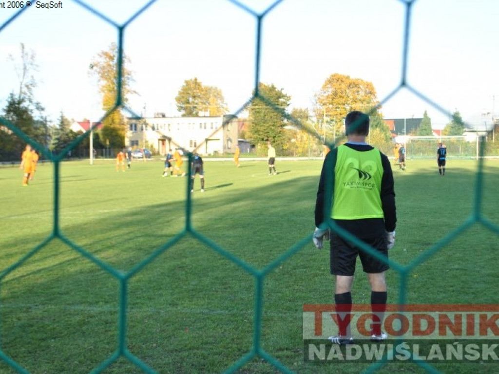 Beniaminek liderem. Regiofutbol - przegląd weekendu [Klasa A, gr. I Stalowa Wola] [zdjęcia]