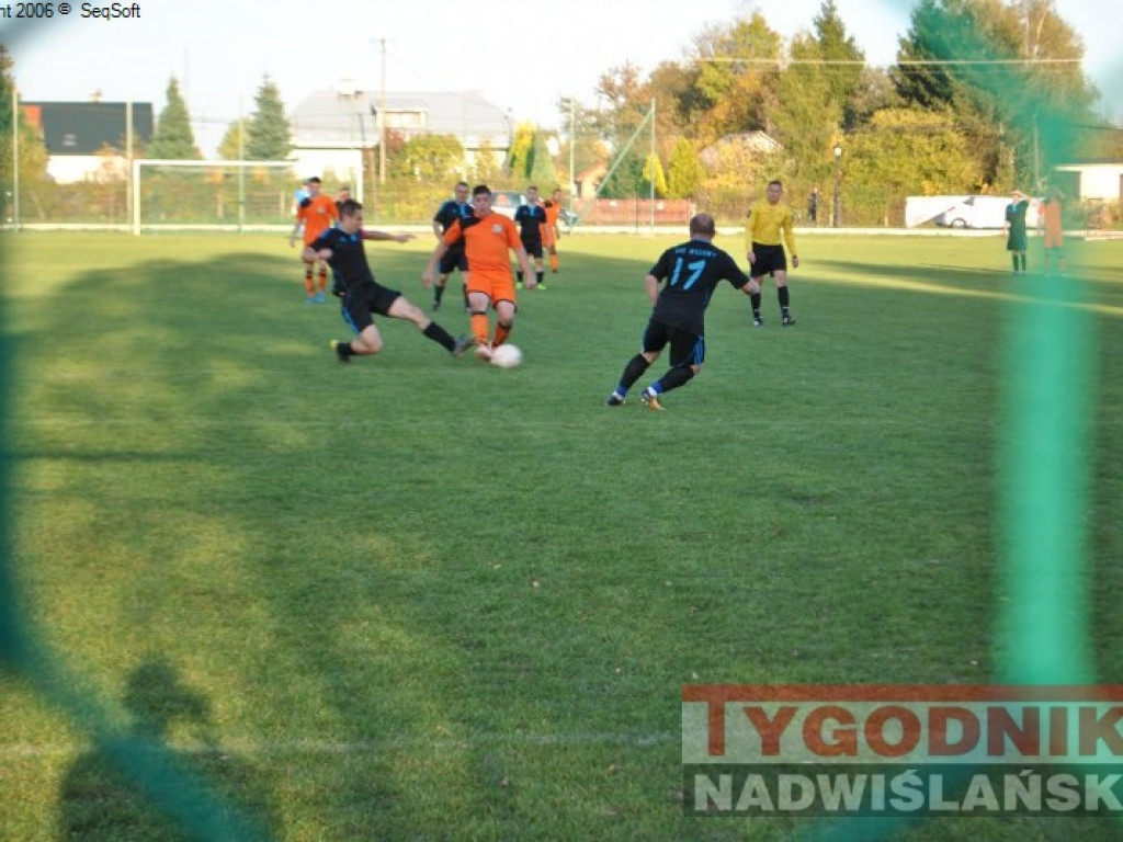 Beniaminek liderem. Regiofutbol - przegląd weekendu [Klasa A, gr. I Stalowa Wola] [zdjęcia]