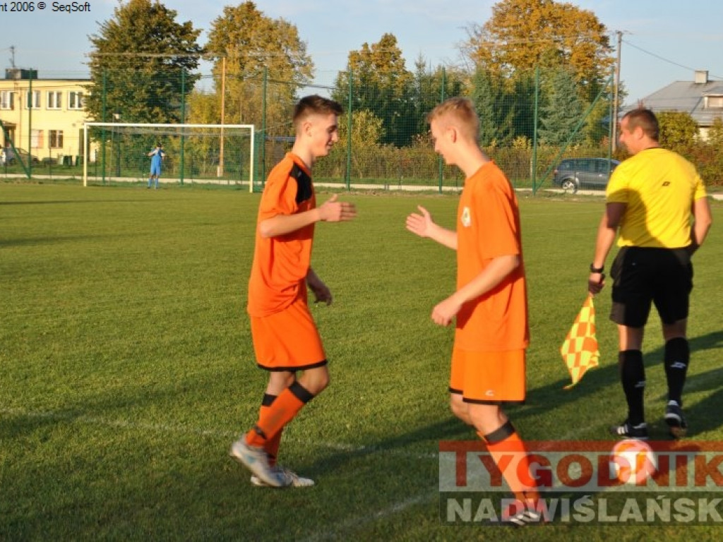 Beniaminek liderem. Regiofutbol - przegląd weekendu [Klasa A, gr. I Stalowa Wola] [zdjęcia]