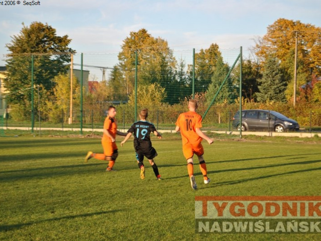 Beniaminek liderem. Regiofutbol - przegląd weekendu [Klasa A, gr. I Stalowa Wola] [zdjęcia]