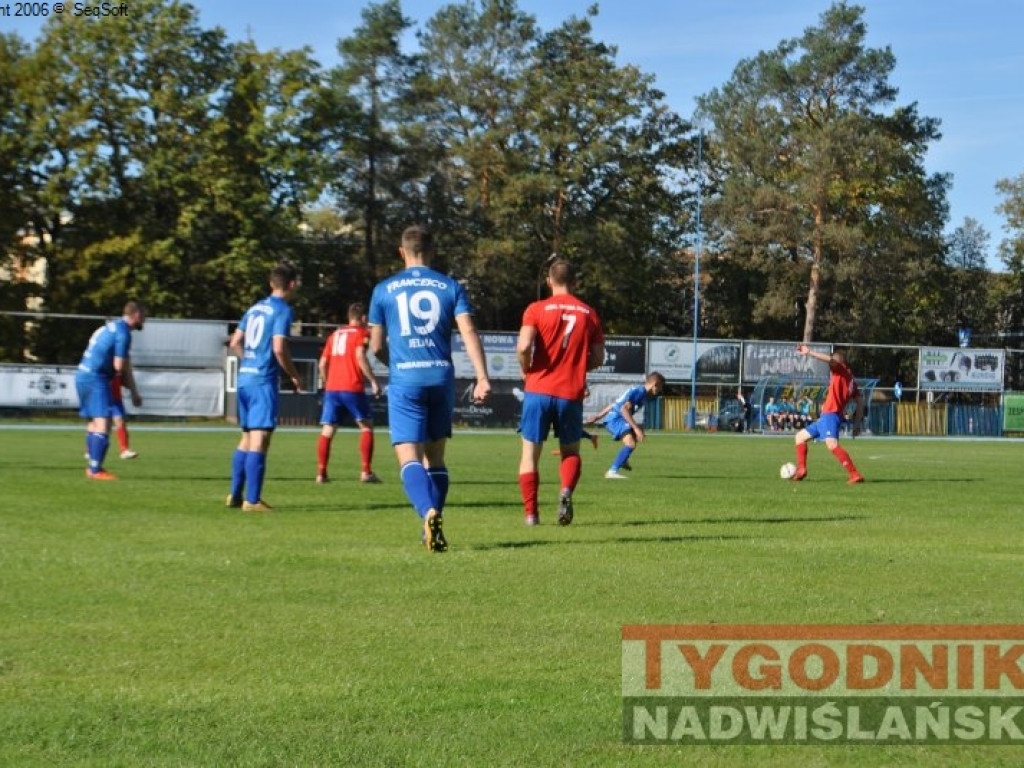 Stal w końcu zwycięska. Regiofutbol - przegląd weekendu [Klasa okręgowa Stalowa Wola] [zdjęcia]