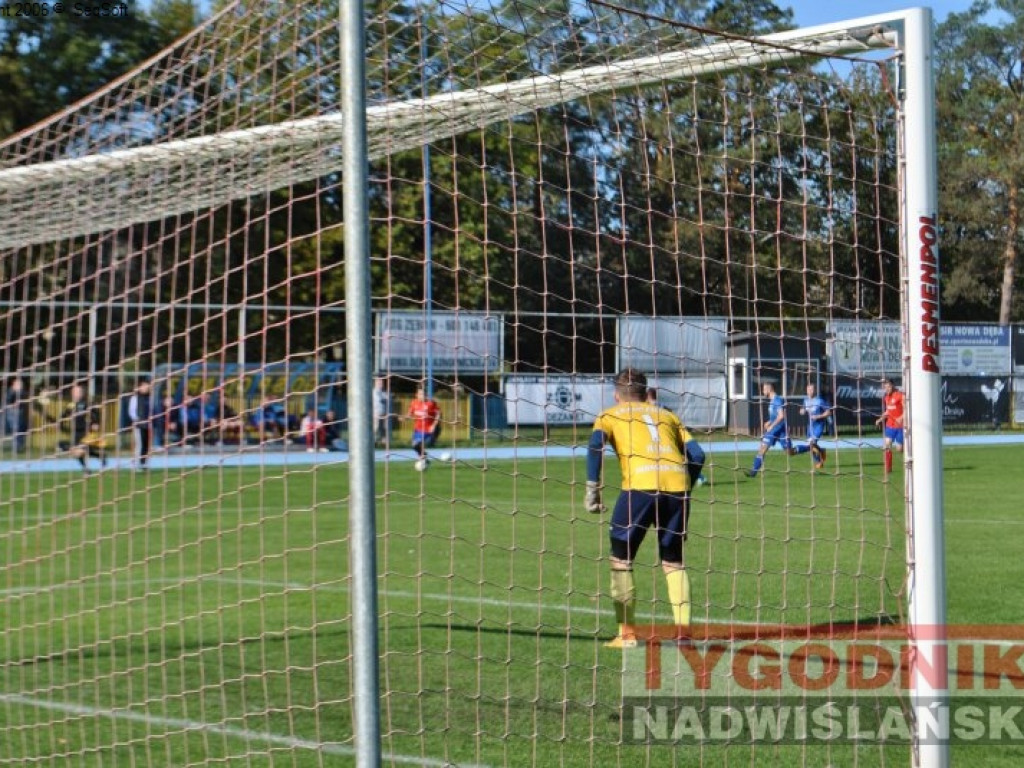 Stal w końcu zwycięska. Regiofutbol - przegląd weekendu [Klasa okręgowa Stalowa Wola] [zdjęcia]