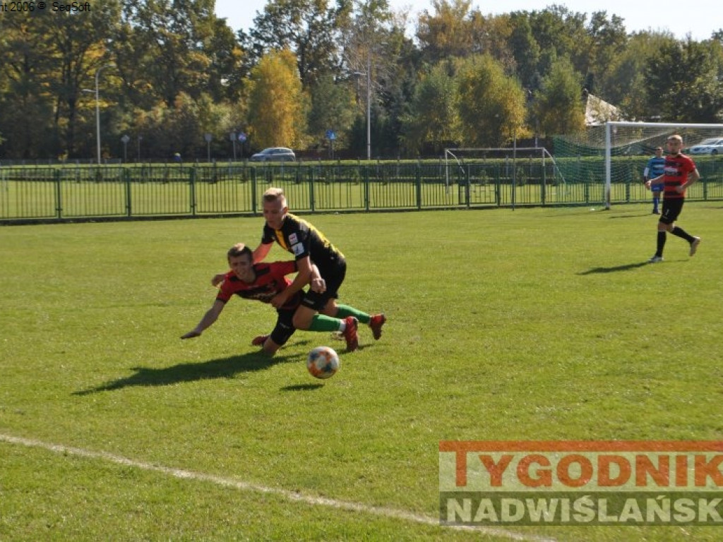 Stal w końcu zwycięska. Regiofutbol - przegląd weekendu [Klasa okręgowa Stalowa Wola] [zdjęcia]