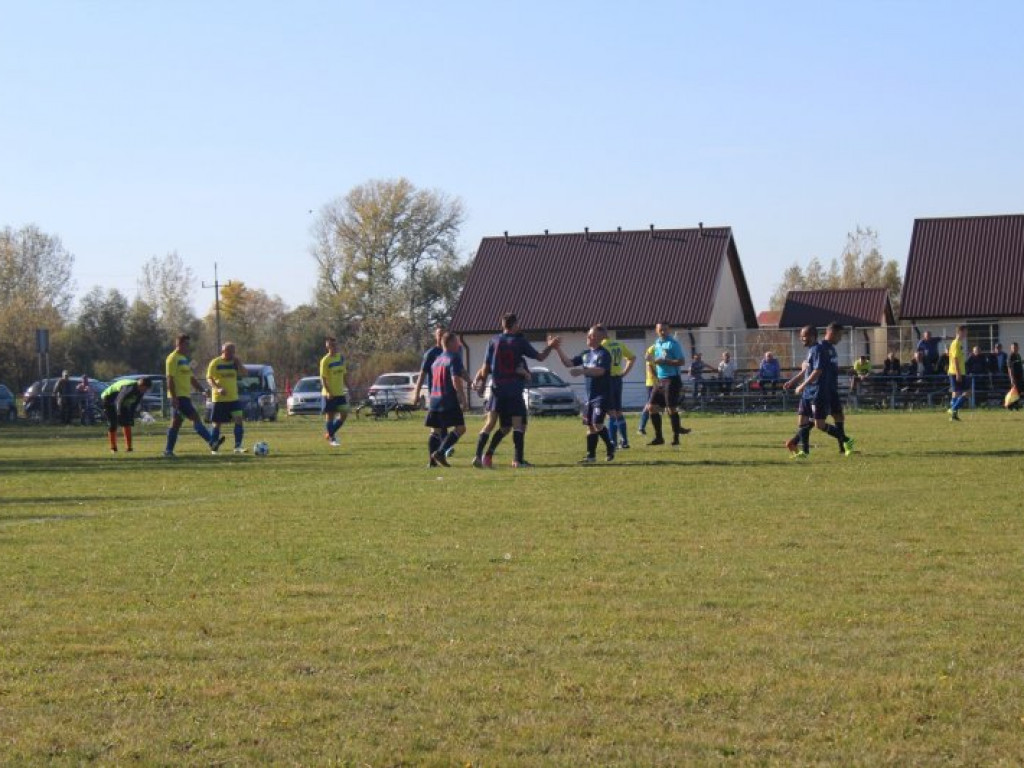 Knapy gubią punkty. Regiofutbol - przegląd weekendu [Klasa B, gr. I Stalowa Wola] [zdjęcia]
