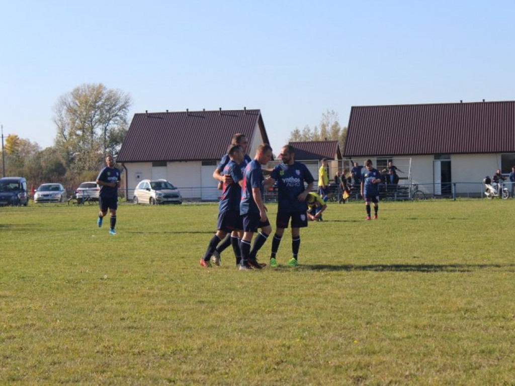 Knapy gubią punkty. Regiofutbol - przegląd weekendu [Klasa B, gr. I Stalowa Wola] [zdjęcia]
